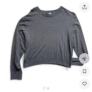 Gray H&M cropped sweater